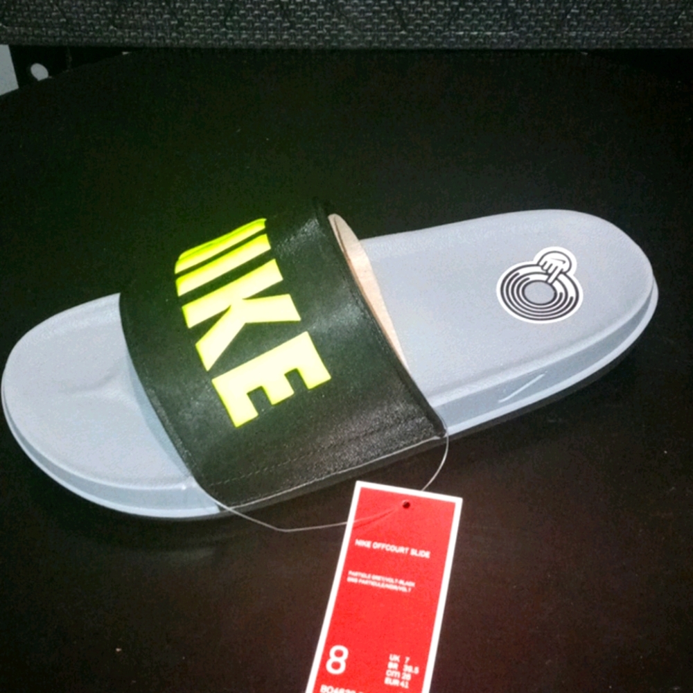 Nike Off Court slide